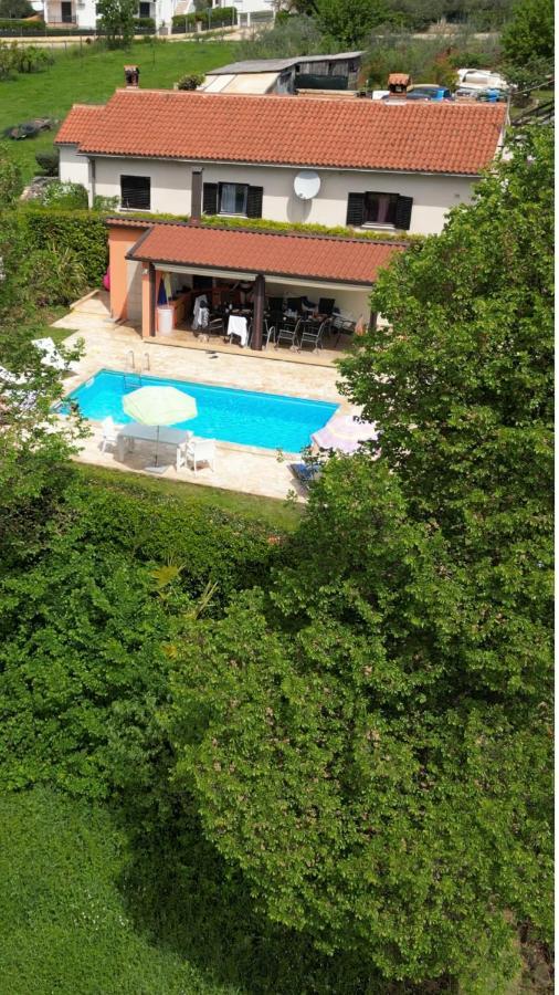 Villa Antonci-18, Pool, 3 Houses, Jacuzzi, Private Territory Antonci  Ngoại thất bức ảnh